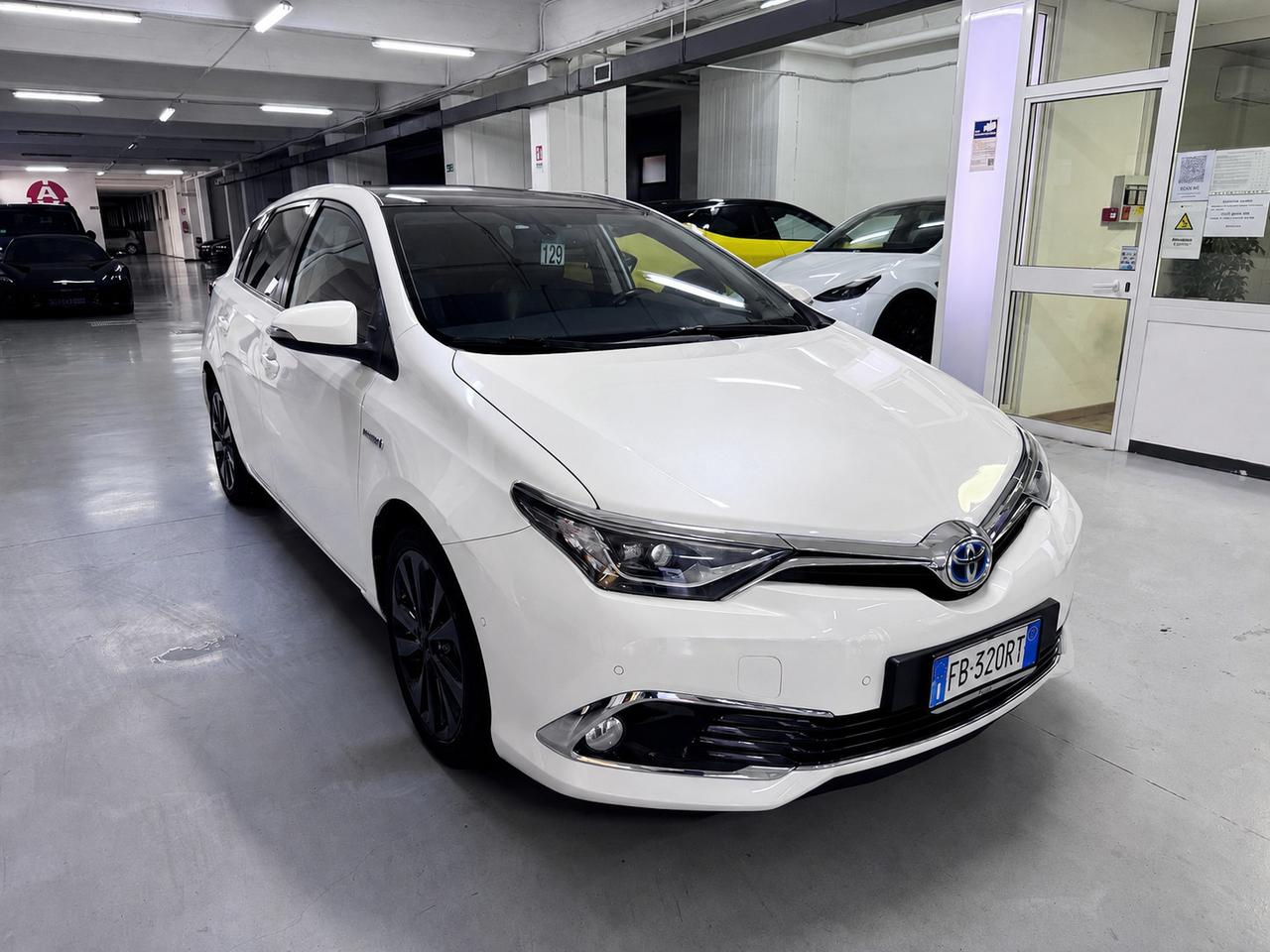 Toyota Auris 5 Porte Auris 1.8h Lounge cvt