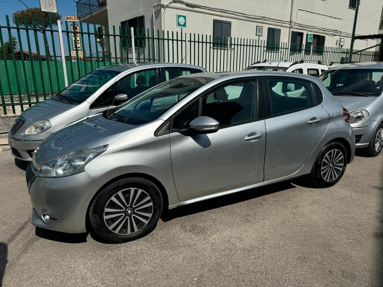 Peugeot 208 1.2 5p. GPL GARANZIA 12 MESI TAGLIANDATA KM CERTIFICATI VTi 82 CV