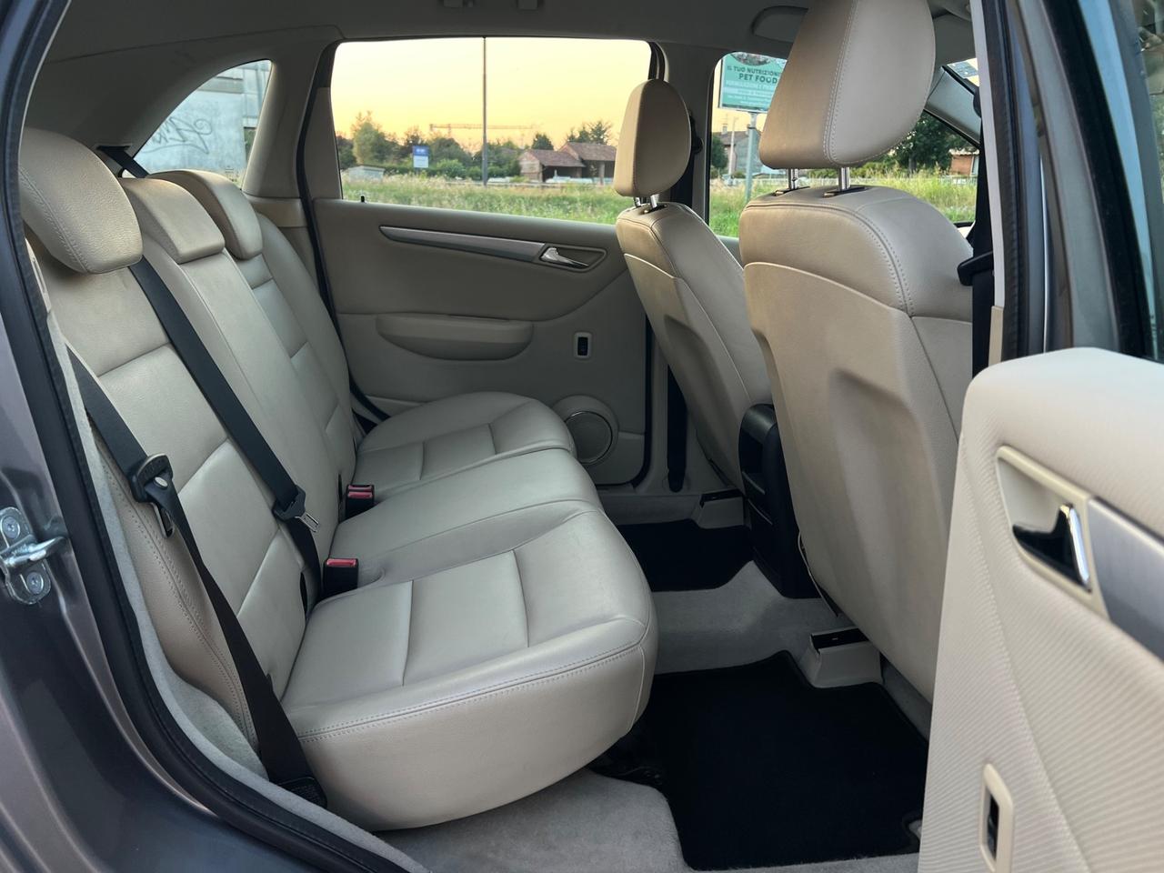 Mercedes-benz B 180 B 180 AUTOMATIC Executive
