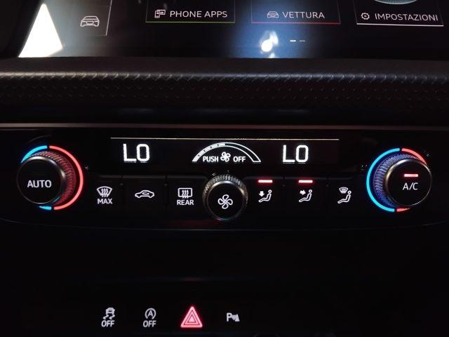 AUDI A1 citycarver 30 TFSI S tronic Identity Contrast