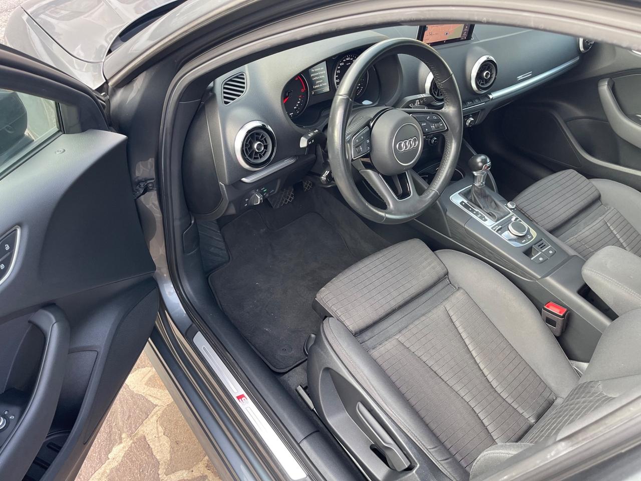 Audi A3 1.6 TDI 116 CV S tronic S-Line