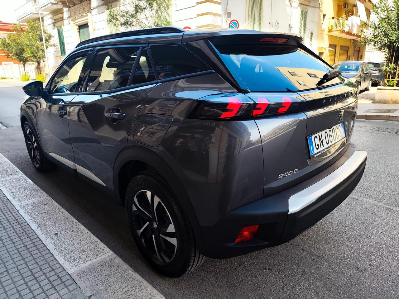 Peugeot 2008 1.5 BlueHDi 130CV ALLURE AUTOMATICA