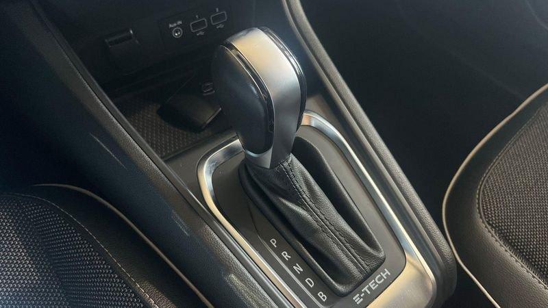 Renault Captur 1.6 E-TECH Hybrid Intens Auto 145cv