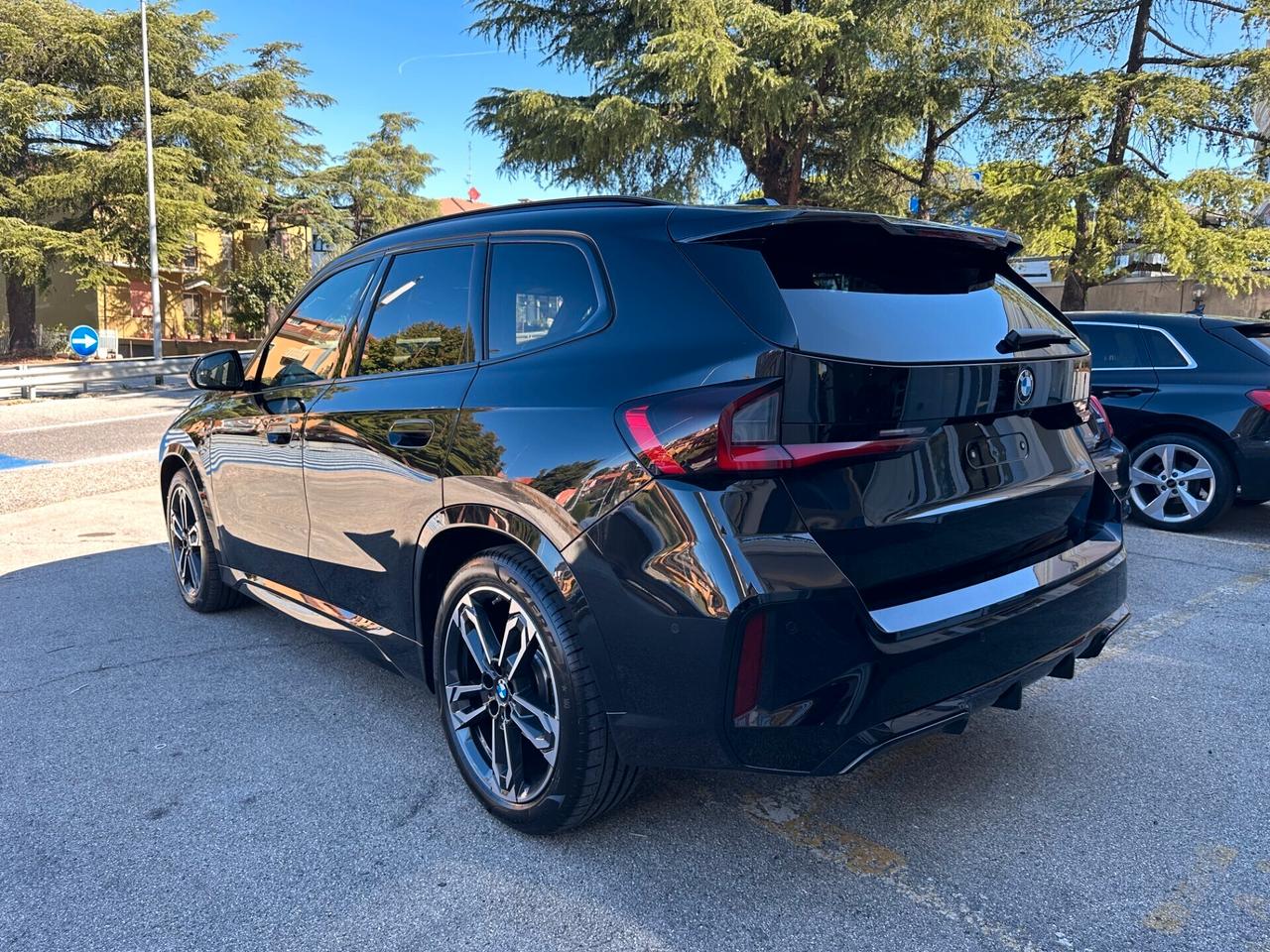 Bmw X1 xDrive 23d M Sport / r19 / Gancio traino