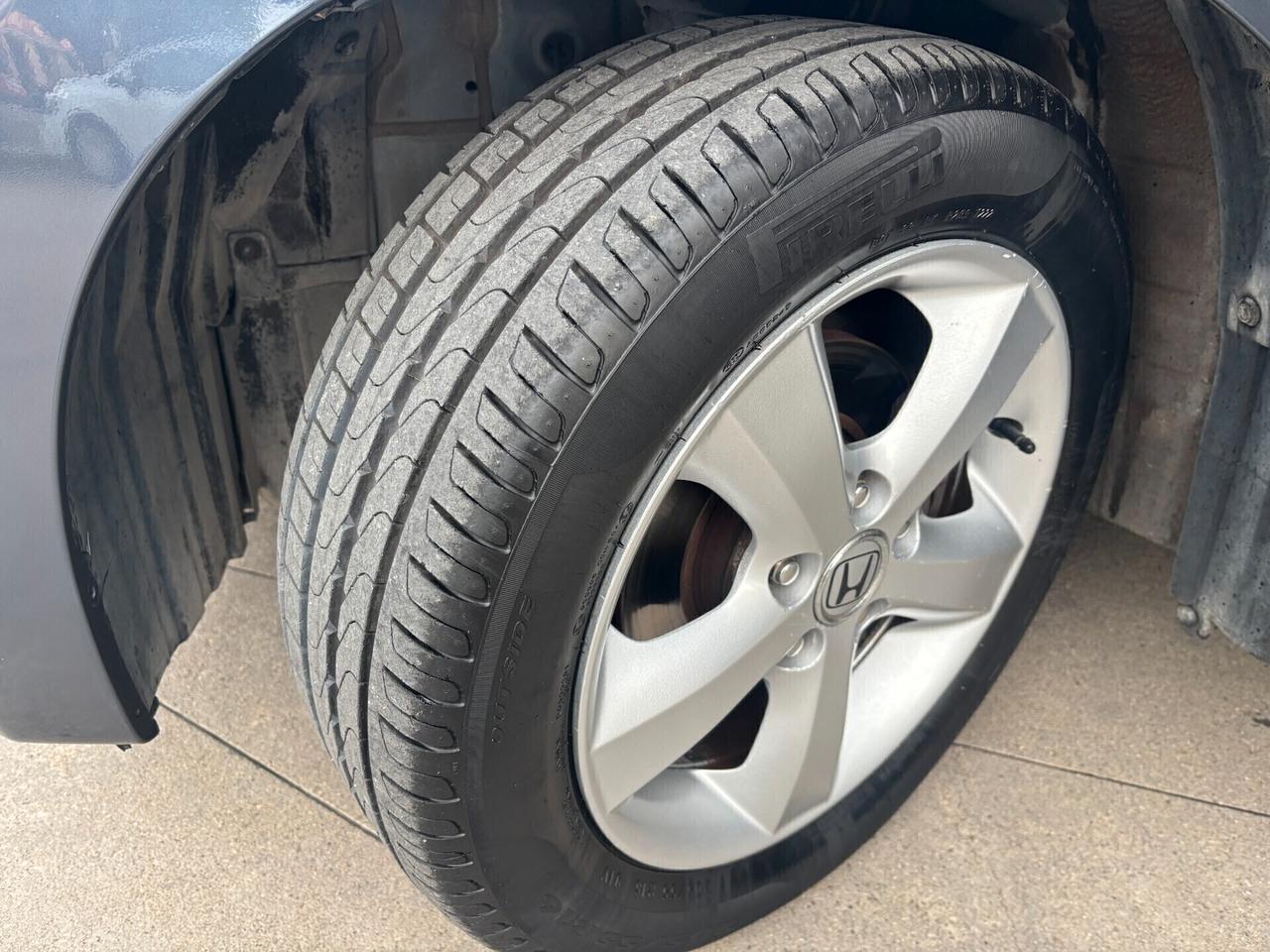 Honda FR-V MONOVOLUME COMFORT 6 POSTI