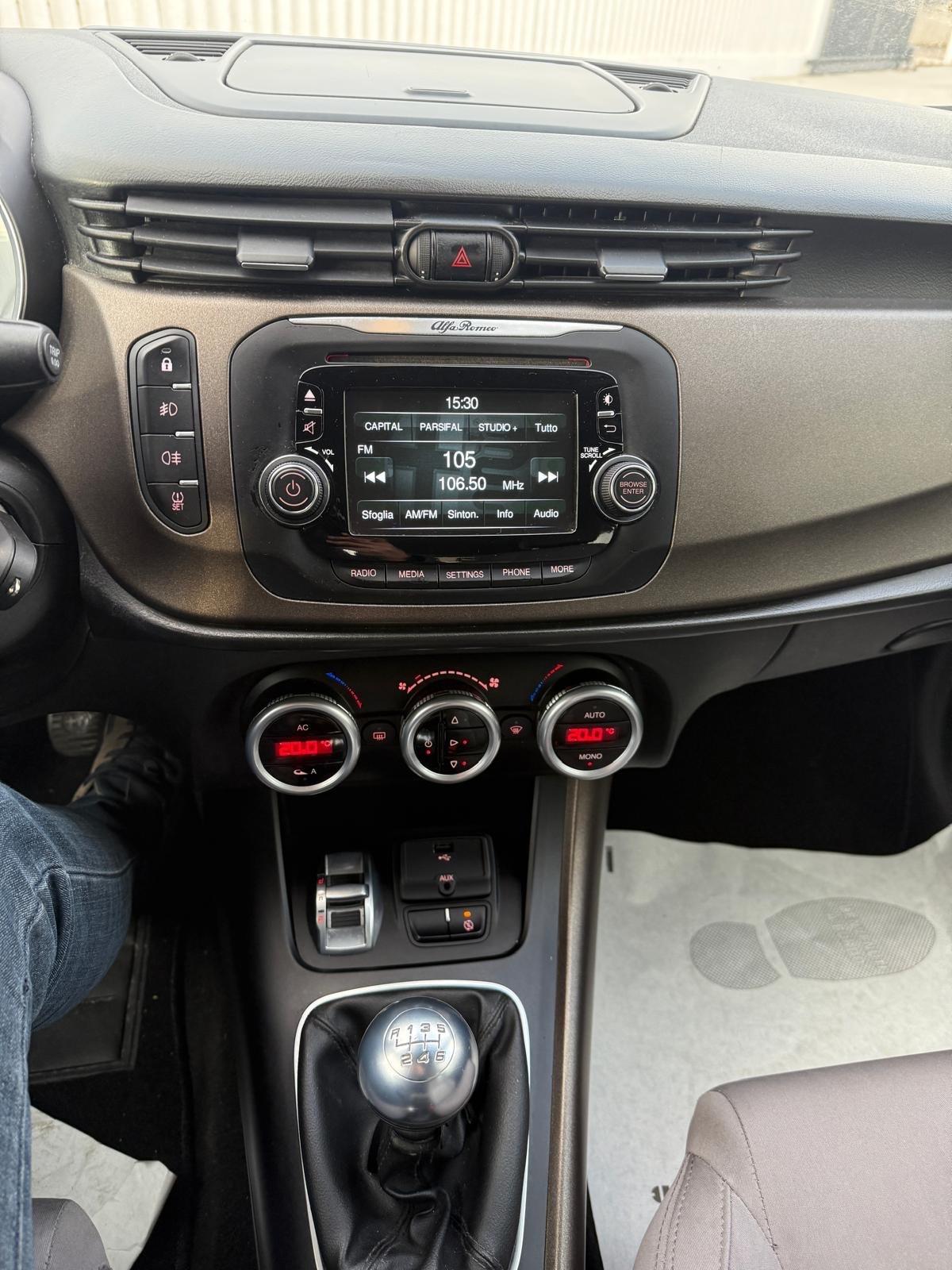 Alfa Romeo Giulietta 1.6 JTDm-2 105 CV Exclusive