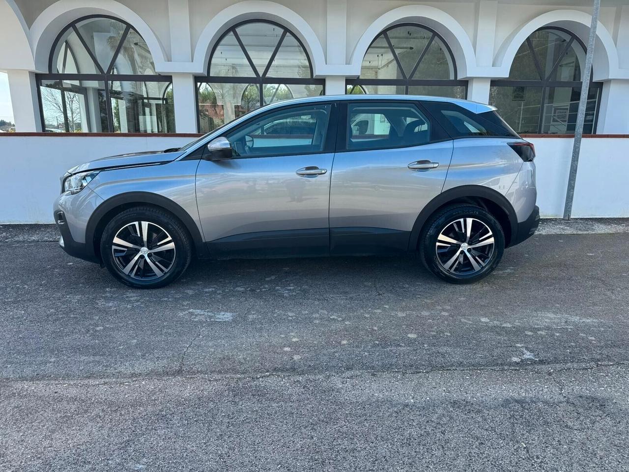Peugeot 3008 Autocarro 5POSTI N1