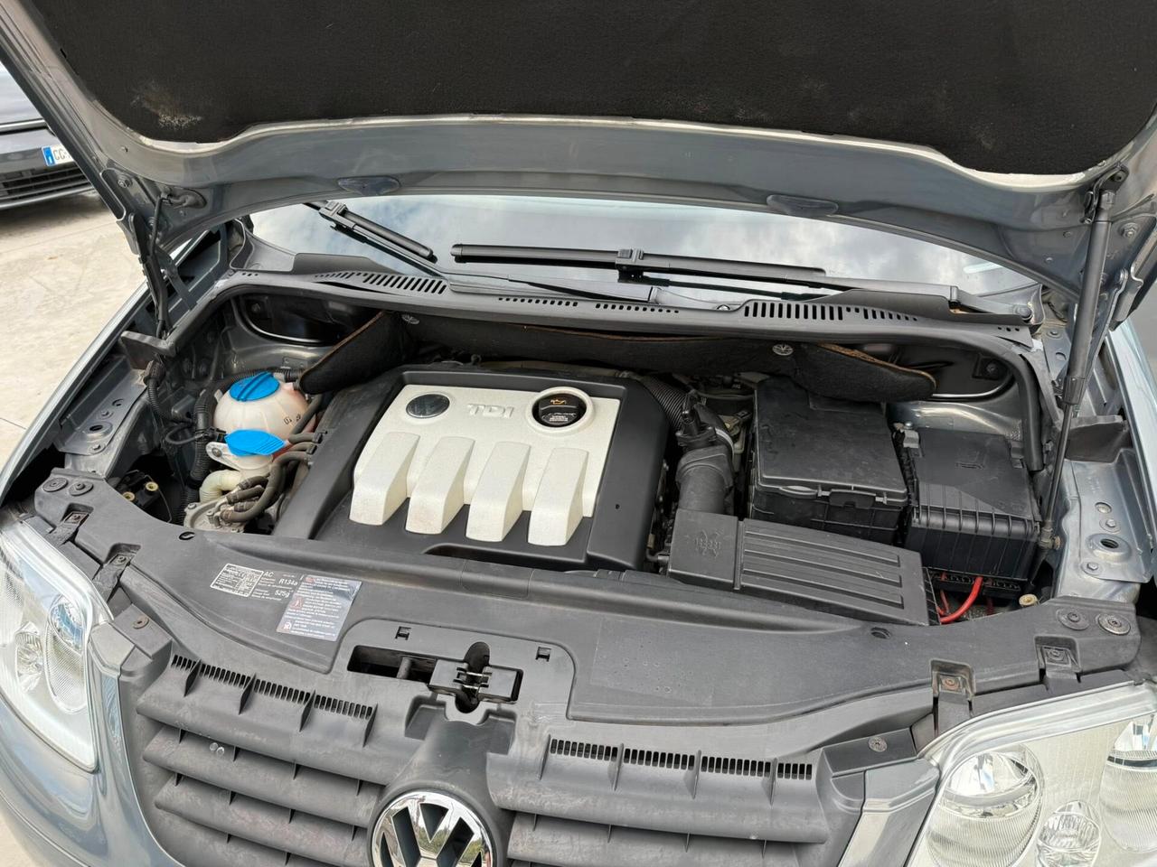 Volkswagen Touran 1.9 TDI 105CV -7 POSTI- UNICOP