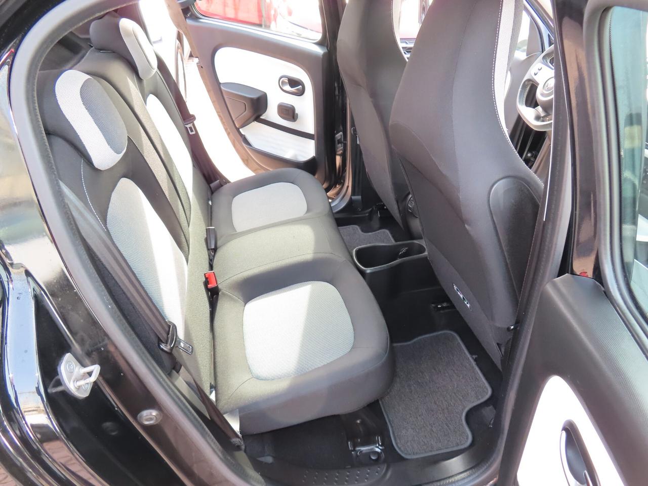 Renault Twingo BENZINA NAVI-CAMERA KM CERT 18