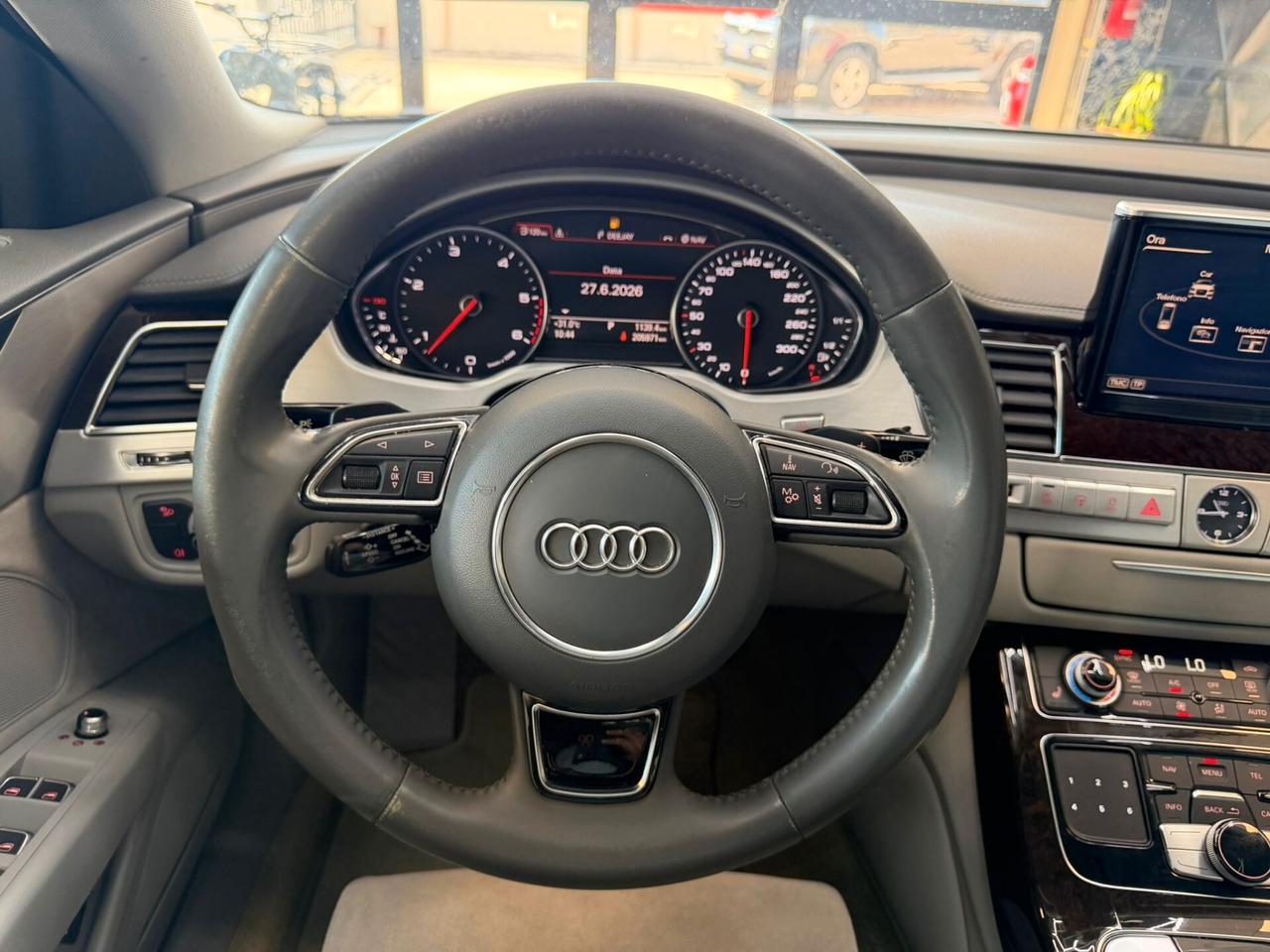 Audi A8 L 3.0 TDI 250 CV clean diesel quattro tiptronic