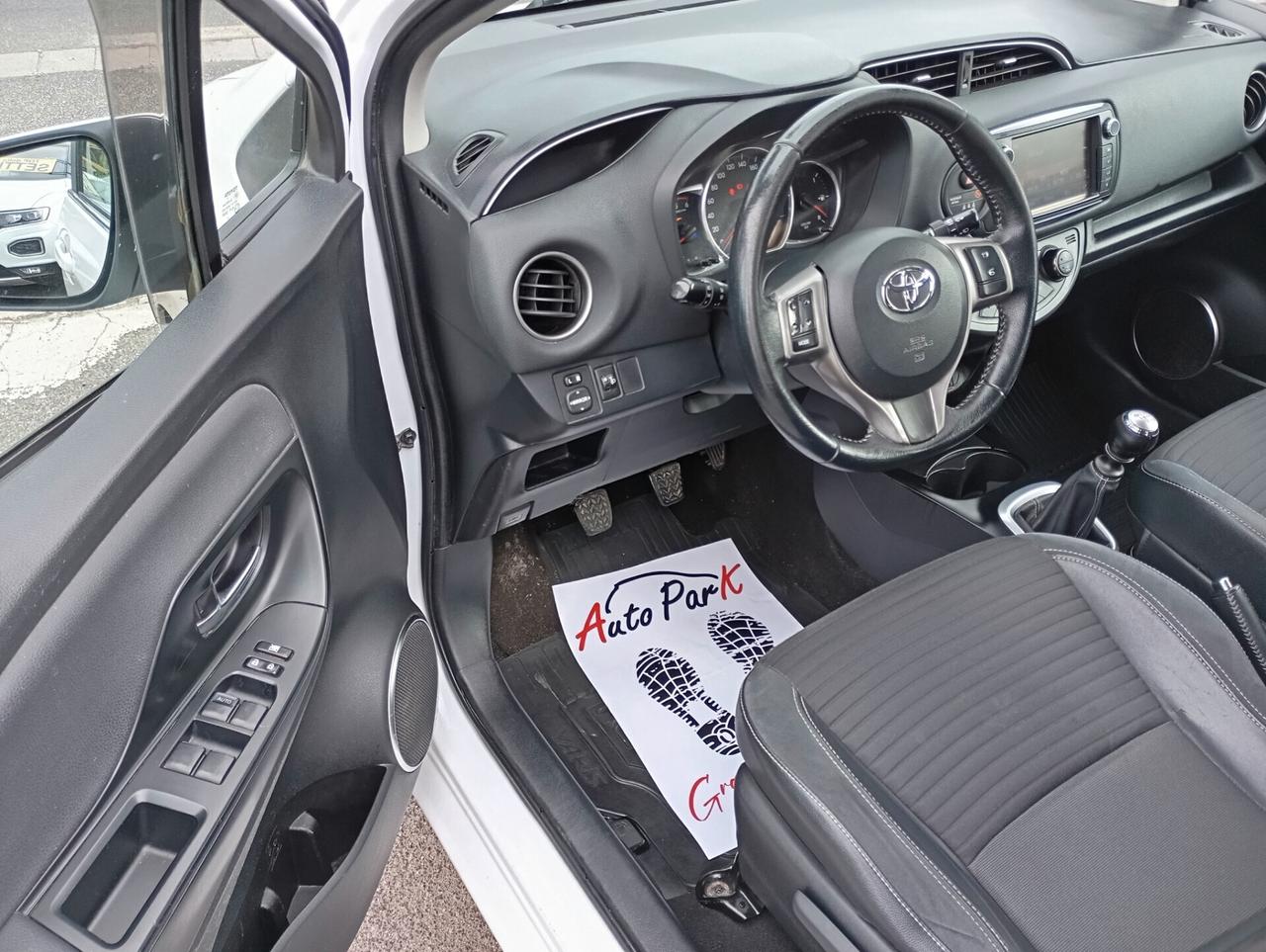 Toyota Yaris 5P 1.4 D-4D Lounge