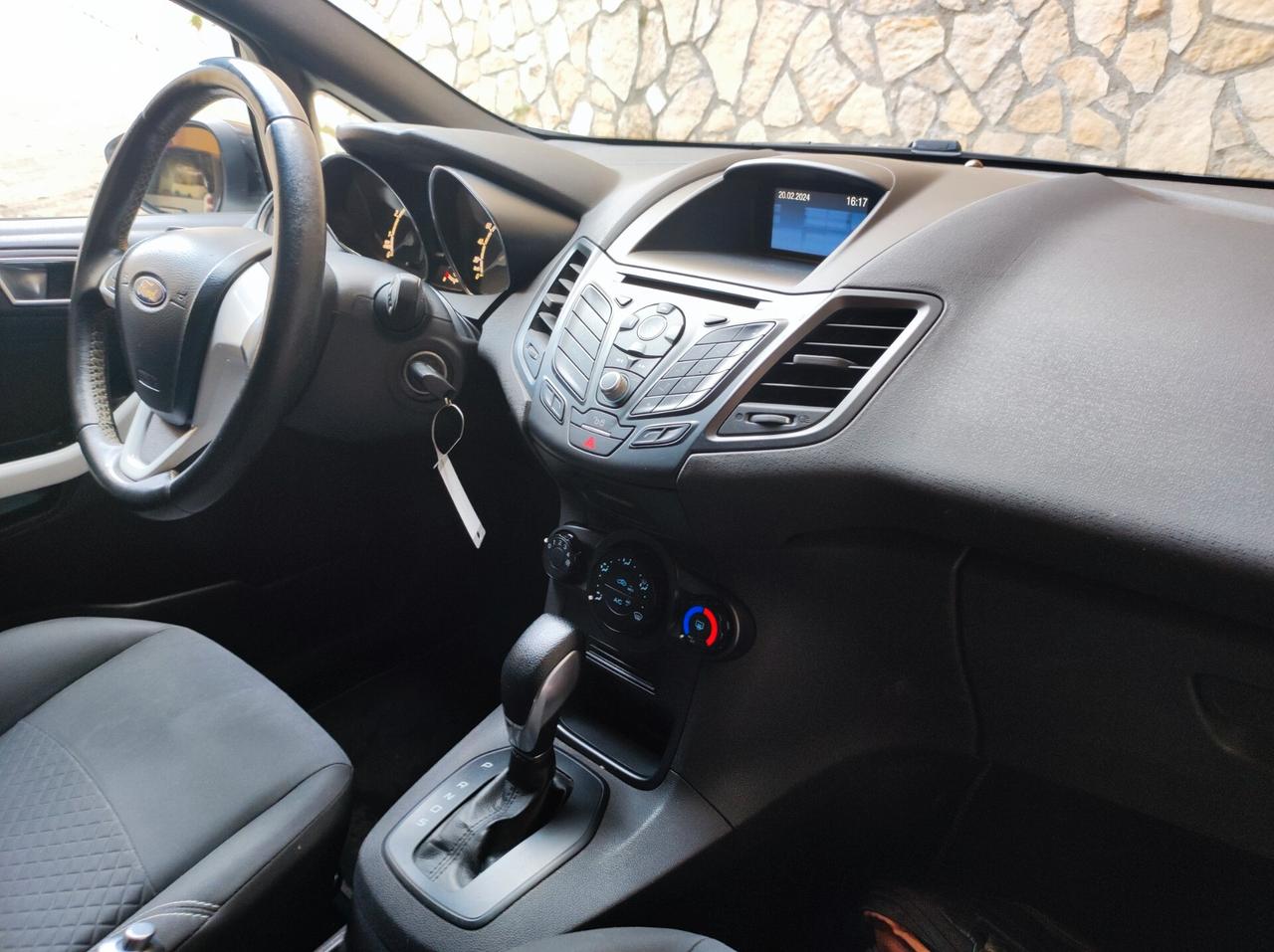 Ford Fiesta 1.0 100CV AUTOMATICA Black & White Edition