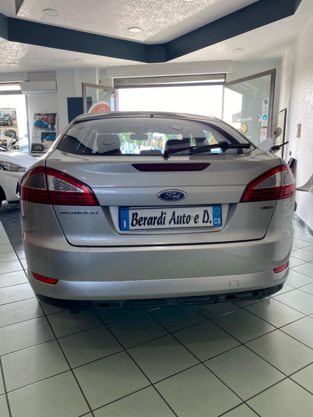 Ford Mondeo 2.0 TDCi 140 CV 4 porte Titanium DPF