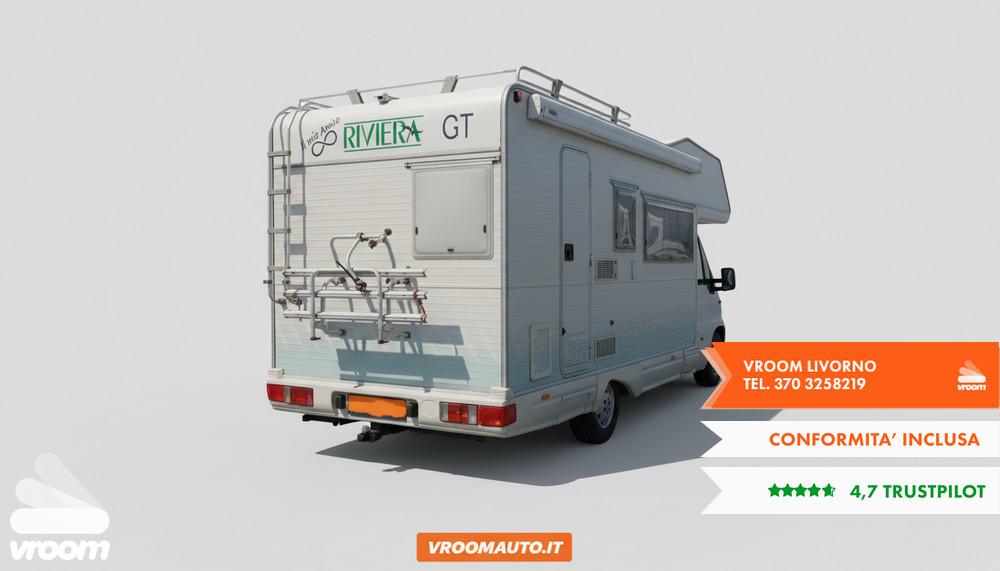 C.I. Riviera garage Autocaravan