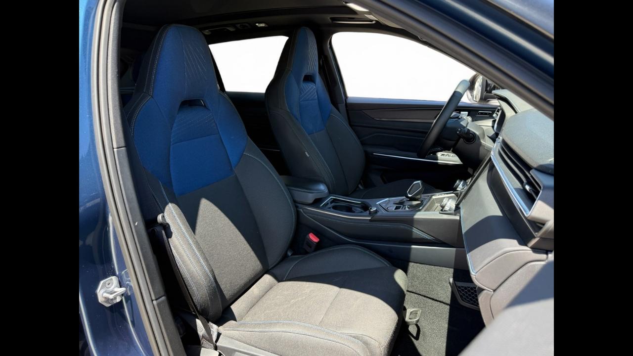 Lynk & Co 01 - 01 1.5 td phev auto