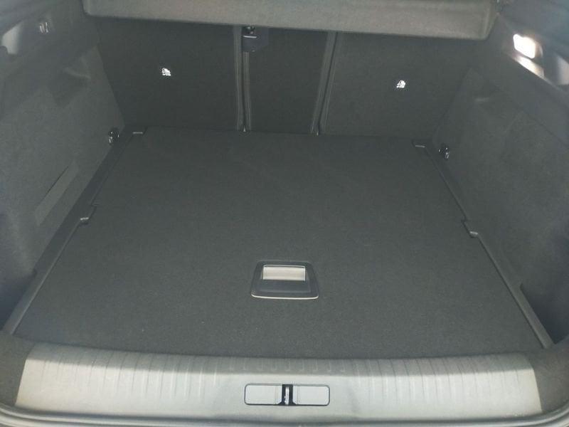 Peugeot 3008 Hybrid 136 cv (145 cv) e-DCS6 Allure KM0