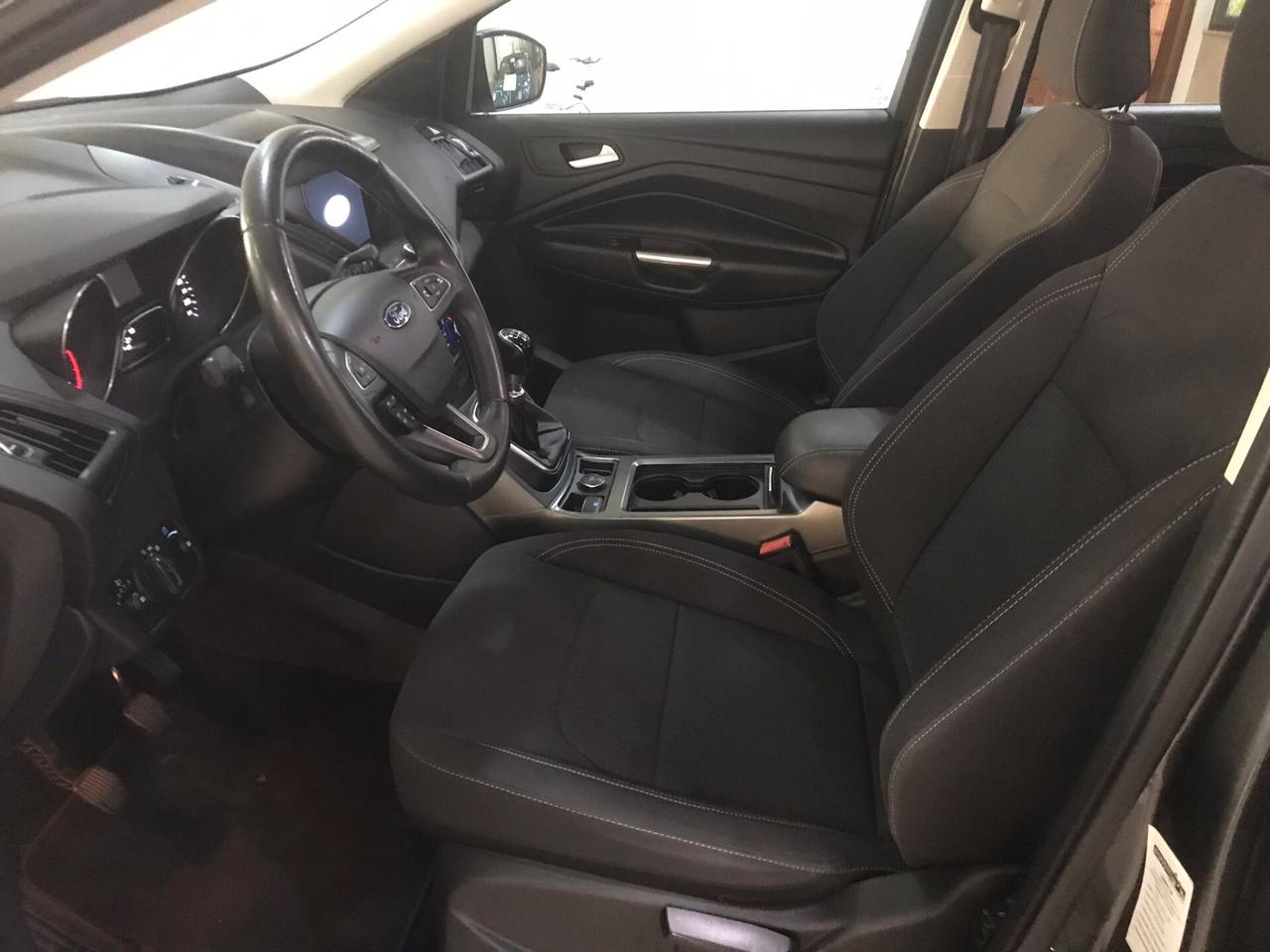 Ford Kuga 1.5 TDCI 120 CV S&S 2WD Business