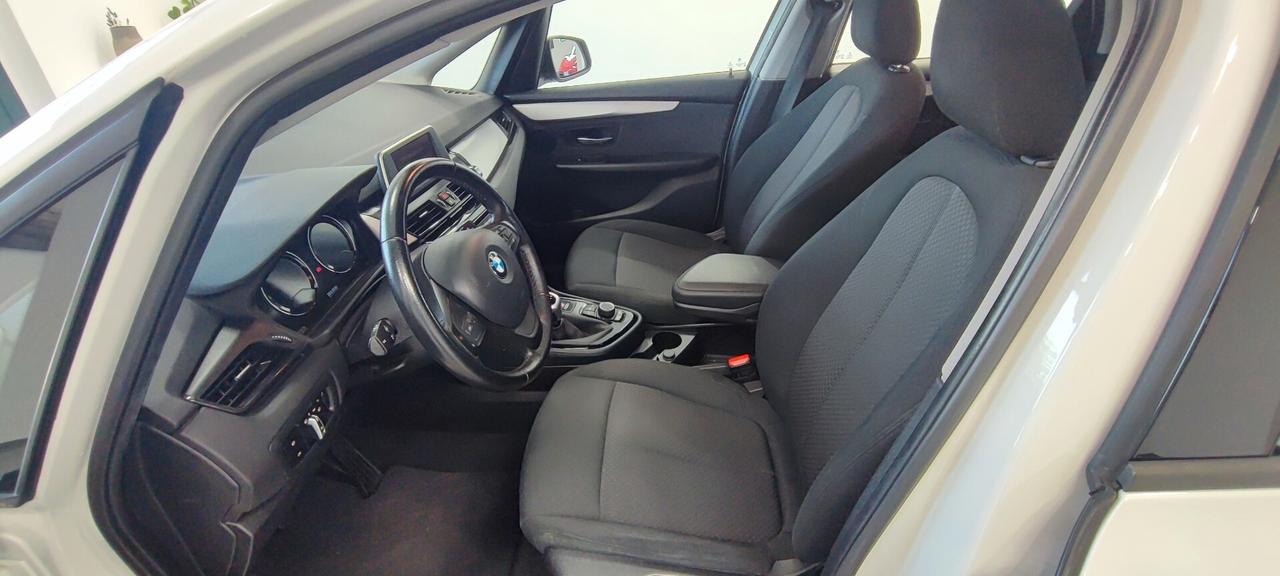 Bmw 2er Active Tourer 218d Luxury