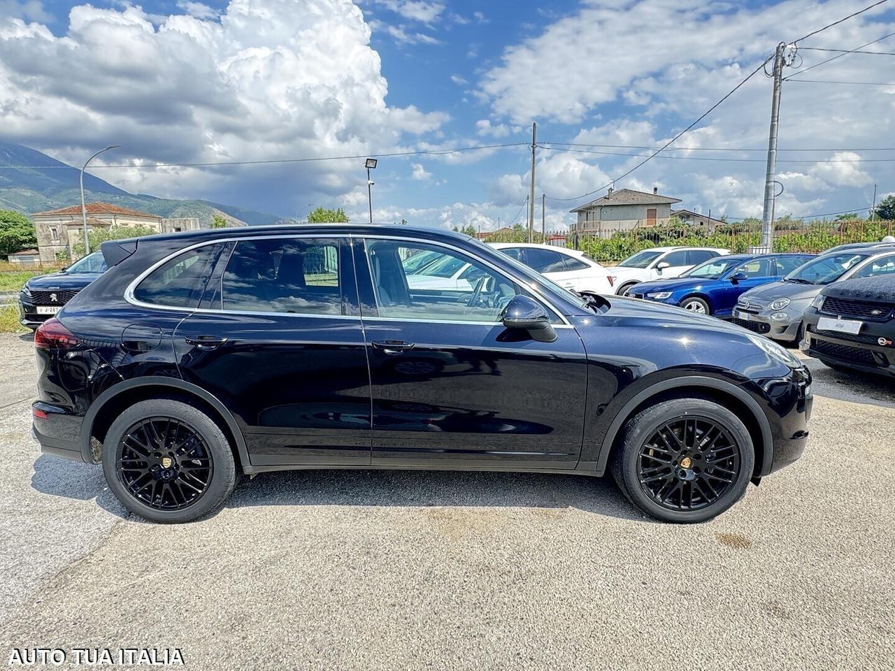 PORSCHE CAYENNE DIESEL NAVI PASM LED