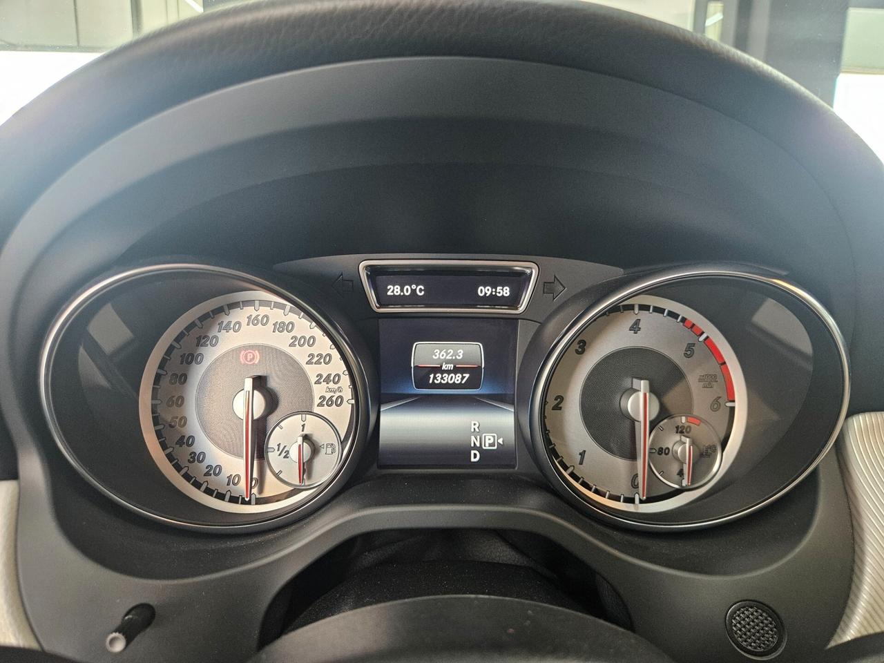 Mercedes-Benz GLA 200 d (cdi) Premium auto - IVA ESPOSTA