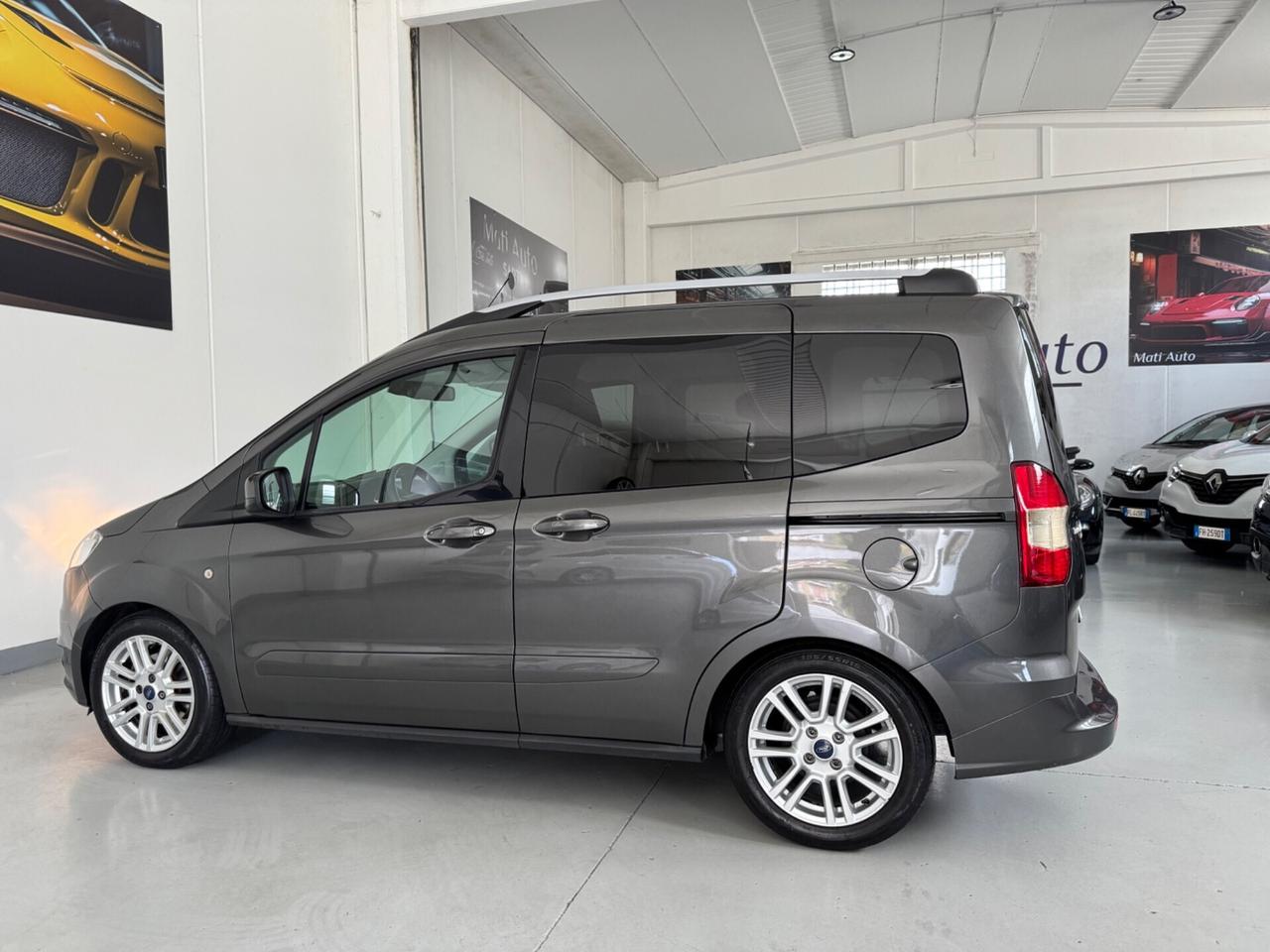 Ford Tourneo Courier Tourneo Courier 1.5 TDCI 75 CV Titanium UNICO