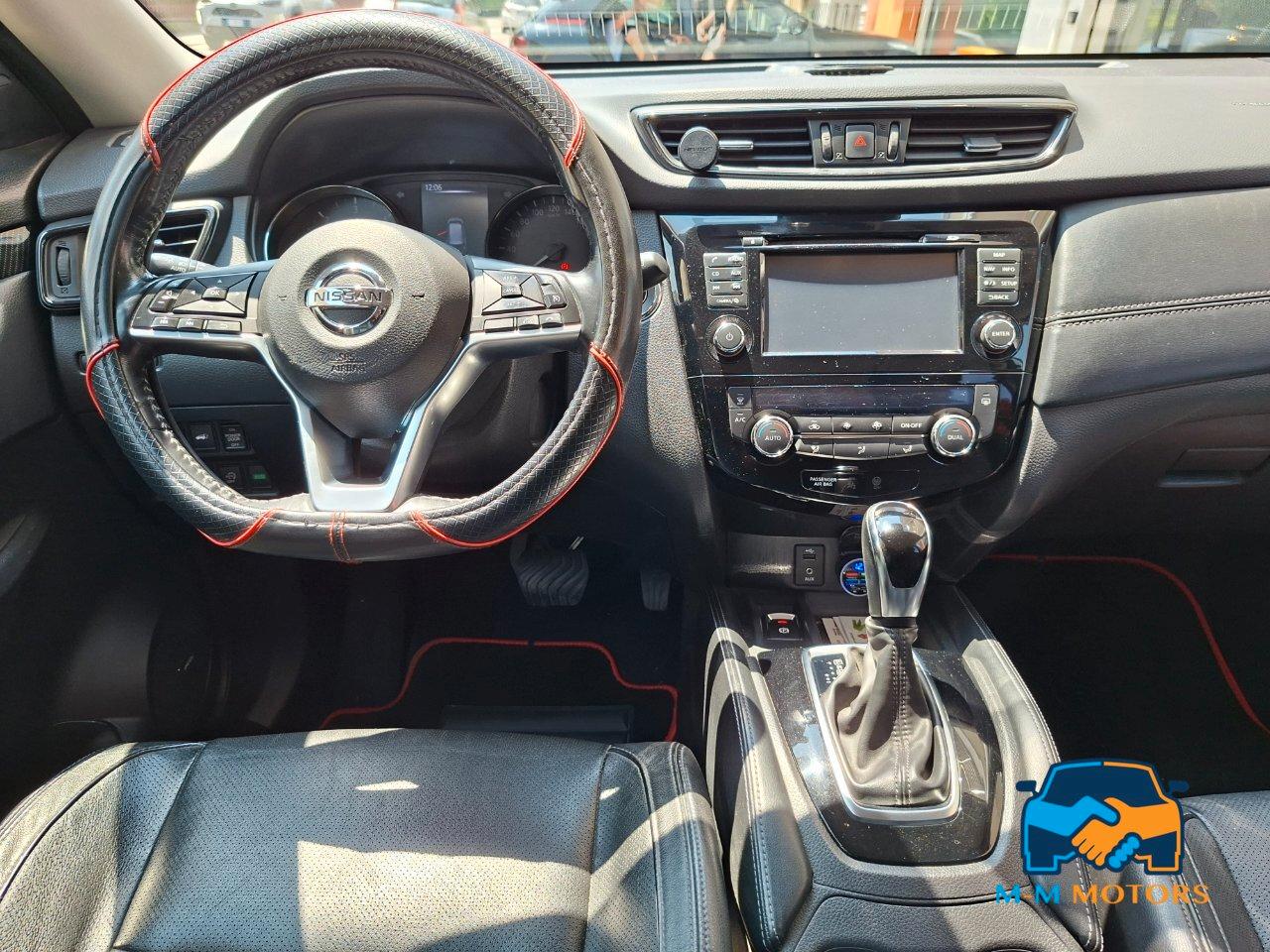 Nissan X-Trail 1.6 dci Tekna 2wd xtronic tetto