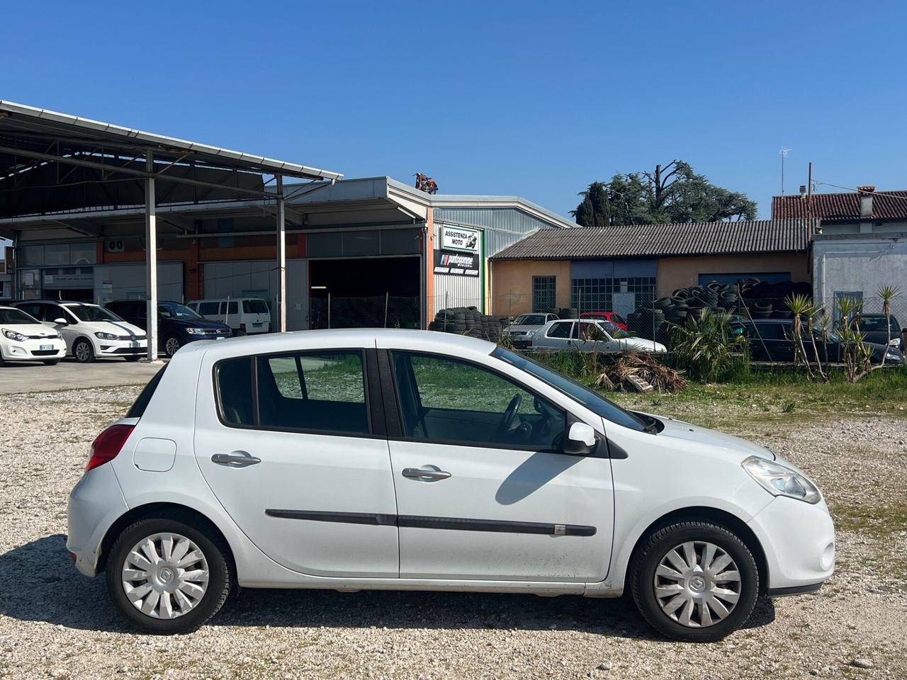 Renault Clio 1.2 16V 5 porte GPL Dynamique