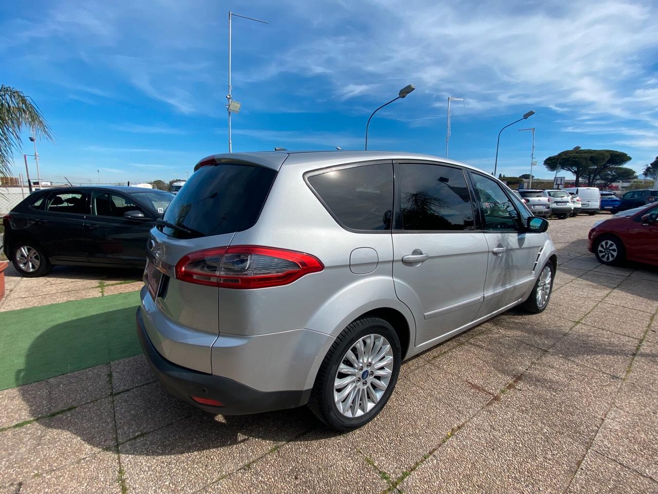 Ford S-Max 2.0 TDCi 140CV Powershift Nav Edition