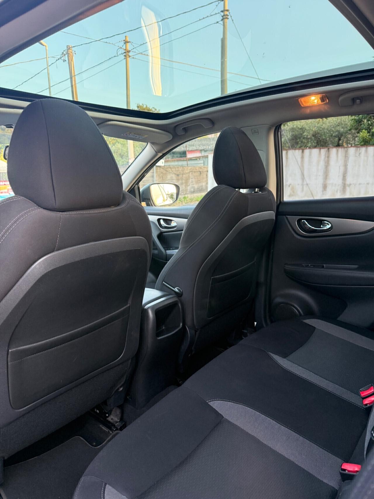 Nissan Qashqai 1.5 dCi Tekna tetto panoramico