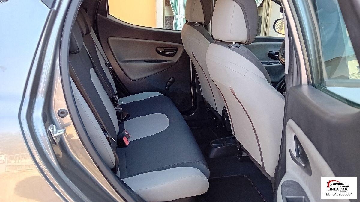 LANCIA - Ypsilon 1.2 benzina / gpl - ok neopatentati