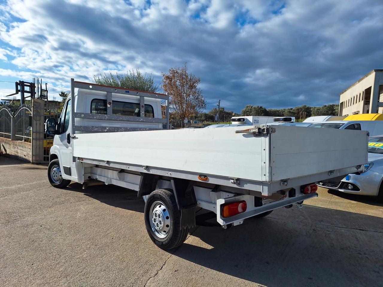 Fiat Ducato 35 2.3 MJT Maxi Cabinato