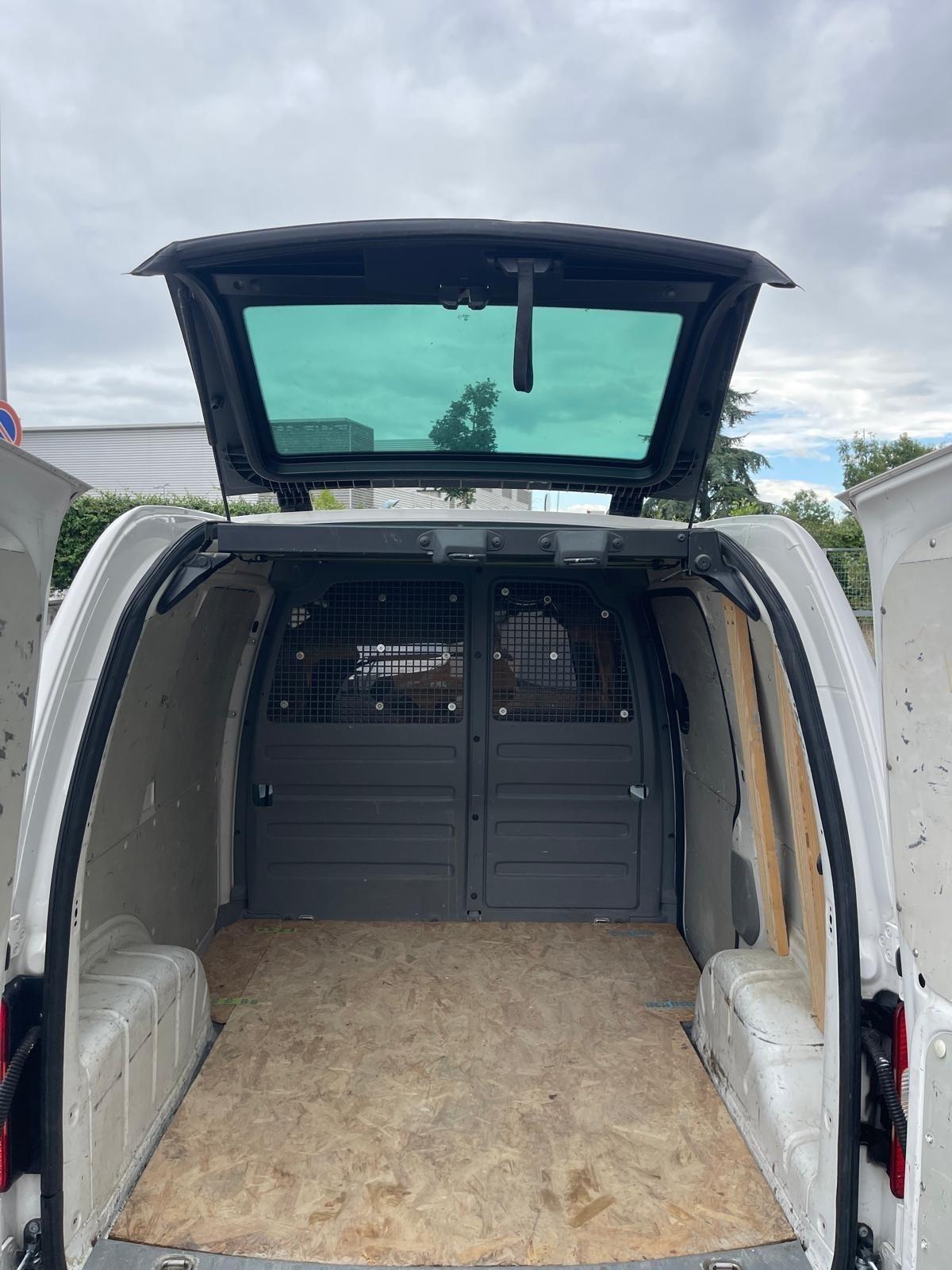 Volkswagen Caddy Maxi 1.9TDI 105 DSG 4p Kom.Duo DPF