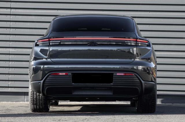 PORSCHE Macan EV 4S "CON VINCOLO FINANZIAMENTO IN SEDE"
