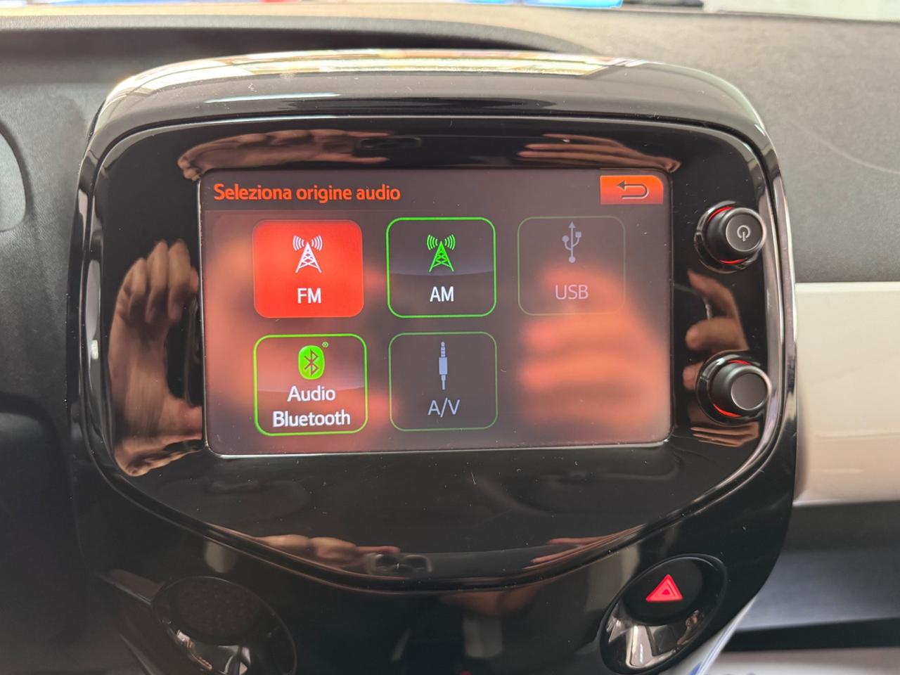 Toyota Aygo 1.0 VVT-i 69 CV 5 porte x-play