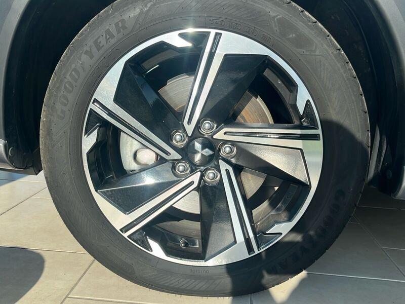 Mitsubishi Eclipse Cross 2.4 MIVEC 4WD PHEV Diamond SDA