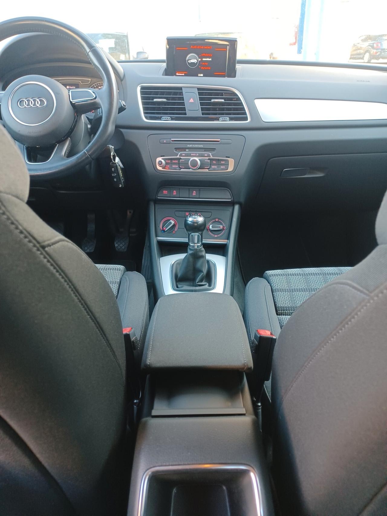 Audi Q3 2.0 TDI 120 CV Design UNICO PROPRIETARIO