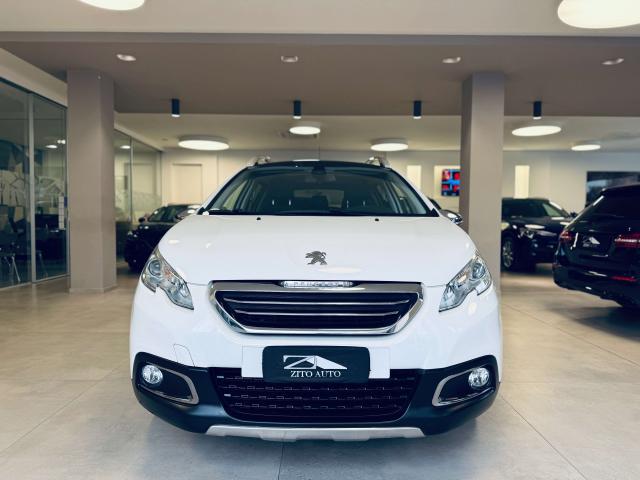 Peugeot 2008 1.6 e-hdi 8v Allure Pano