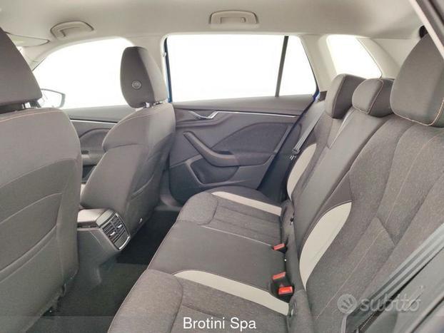 Skoda Kamiq 1.0 TSI 110 CV Black Dots