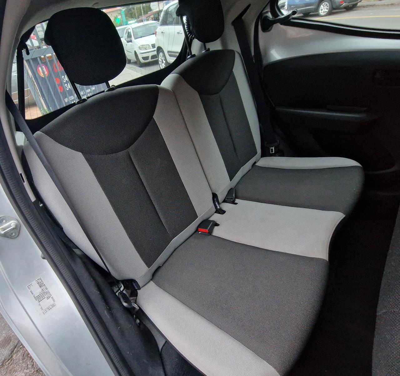 Toyota Aygo 1.0 VVT-i 69 CV 5 porte x-play