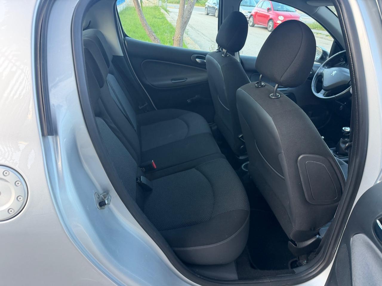 Peugeot 206 Plus 1.1 benzina 60 cv 2011