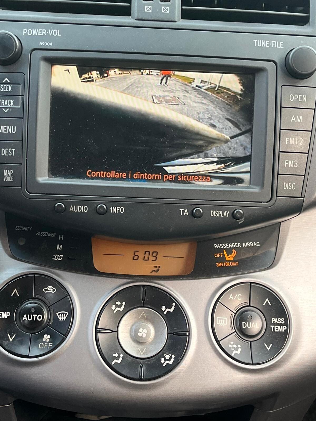 Toyota RAV 4 RAV4 2.2 D-4D 177 CV Luxury