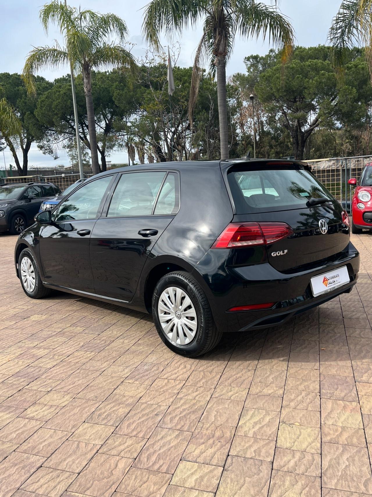 Volkswagen Golf 5p 1.6 tdi Trendline 90cv