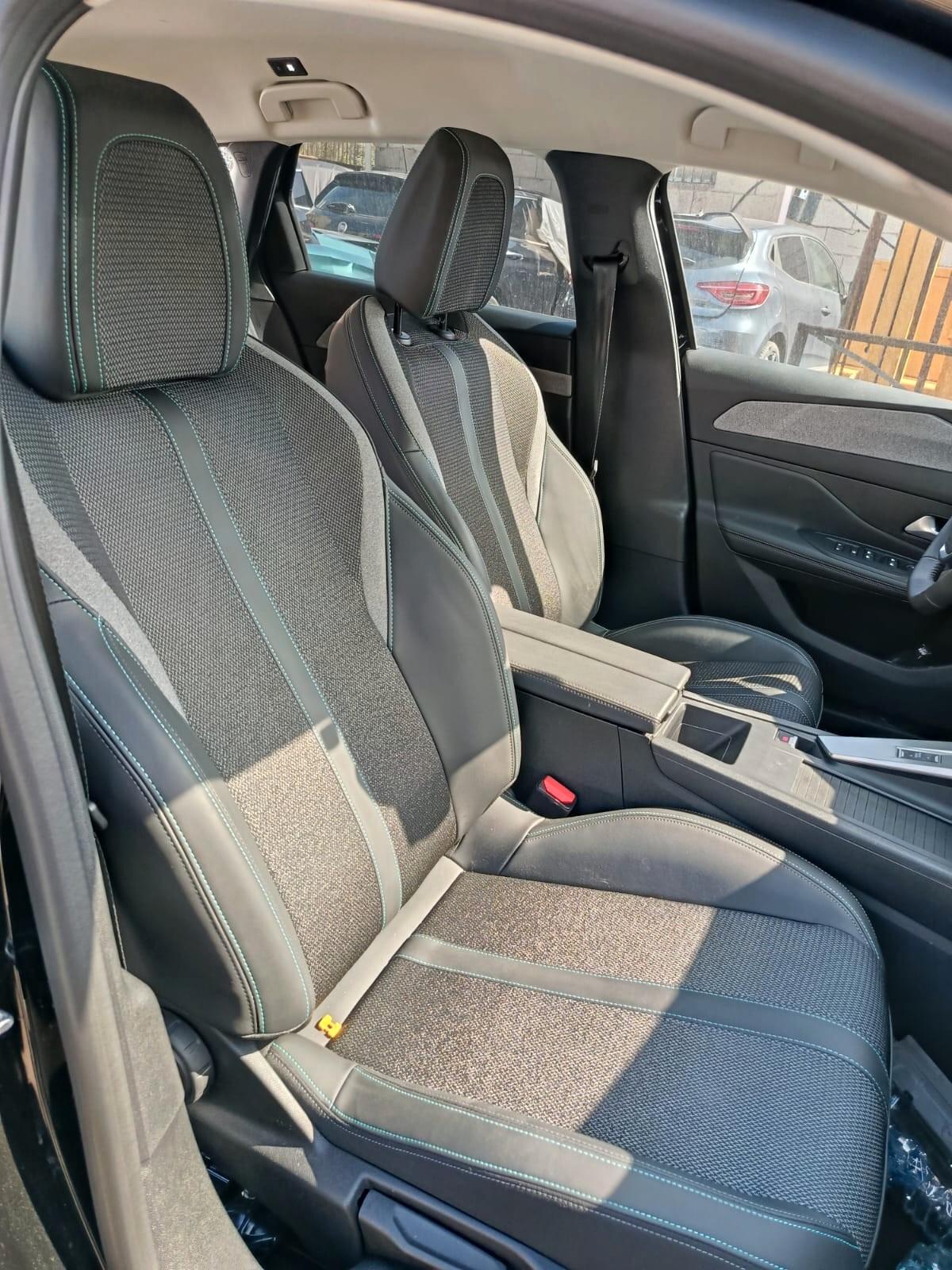 Peugeot 308 BlueHDi 130 S&S EAT8 SW GT-2025