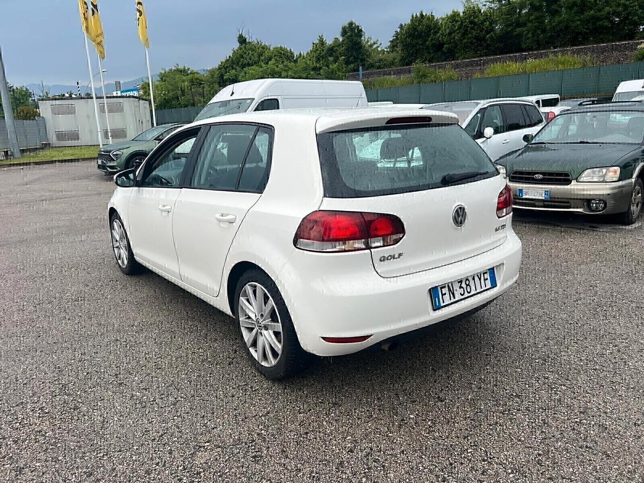 Volkswagen Golf 1.6 TDI DPF 5p. Highline2010