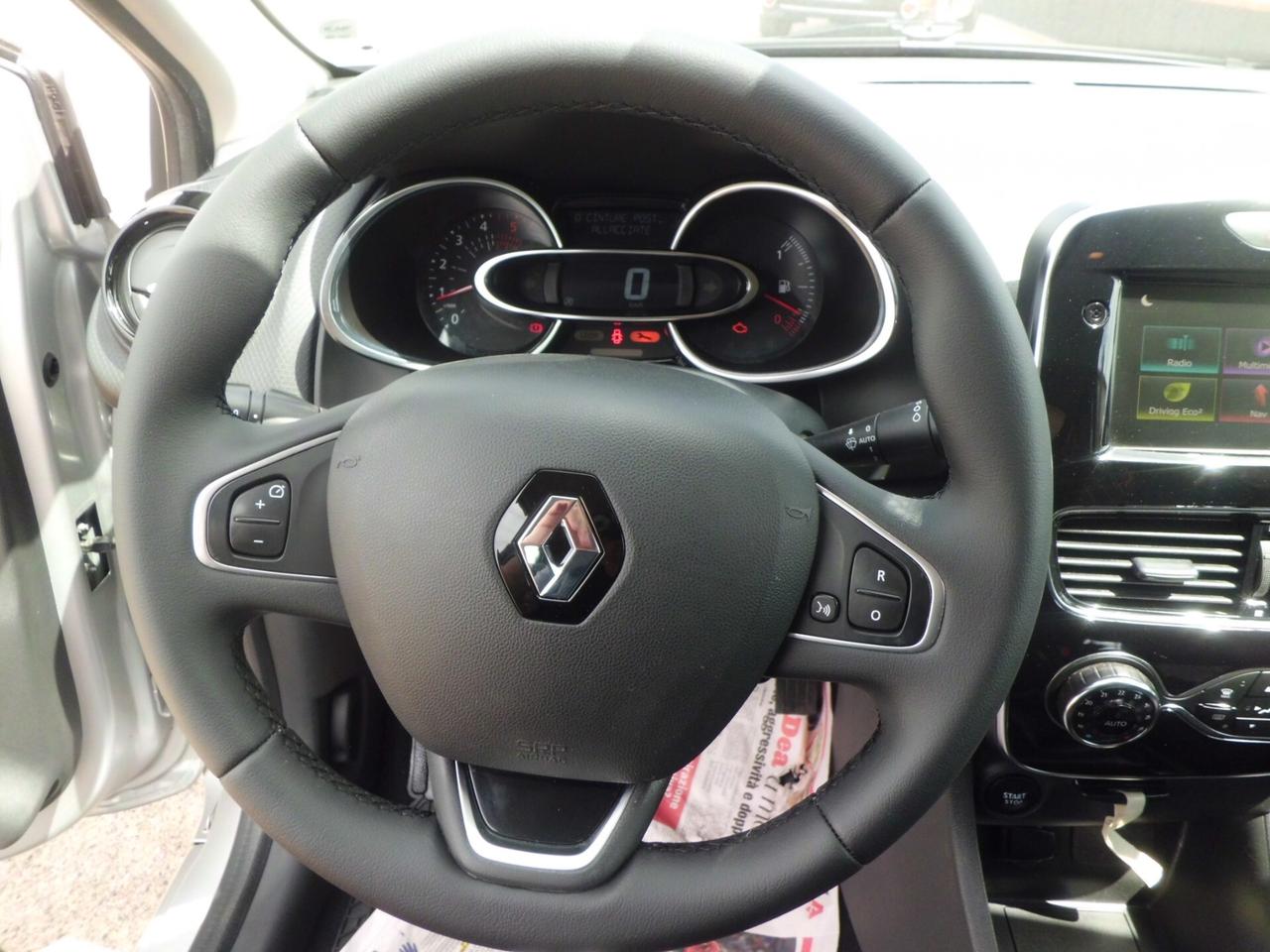 Renault Clio dCi 8V 90 CV 5 porte Moschino Intens
