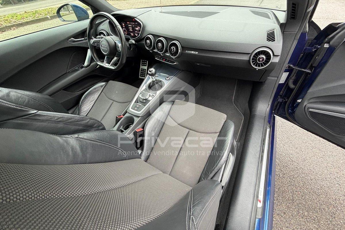 AUDI TT Coupé 2.0 TFSI S line