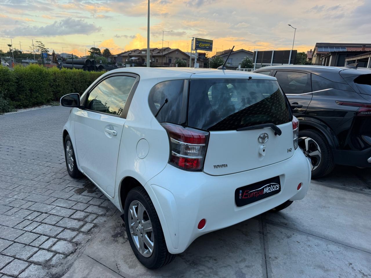 Toyota iQ 1.0 CVT Sol