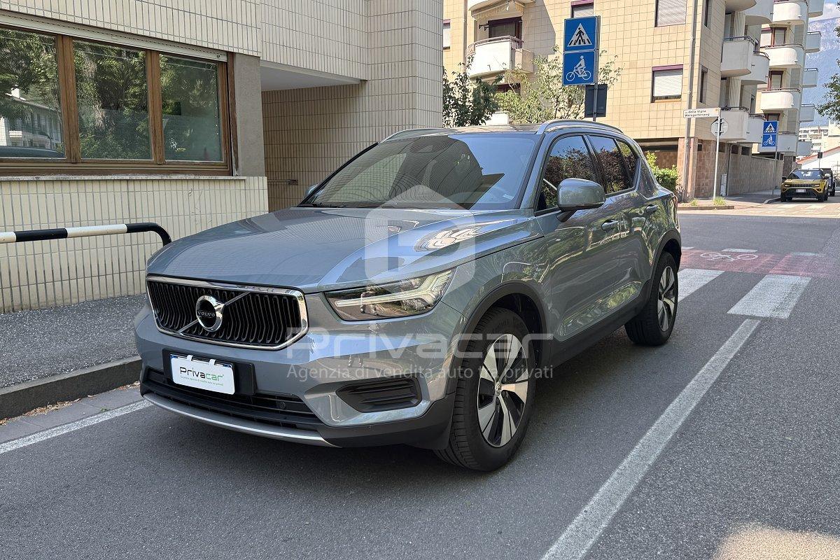 VOLVO XC40 T3 Momentum