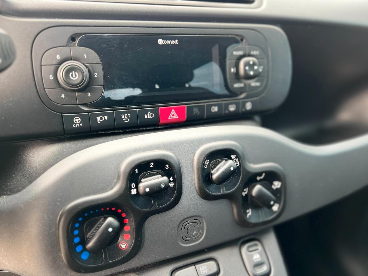 Fiat Panda 1.0 70 cv s&s STREET HYBRID ITALIANA 5p.ti