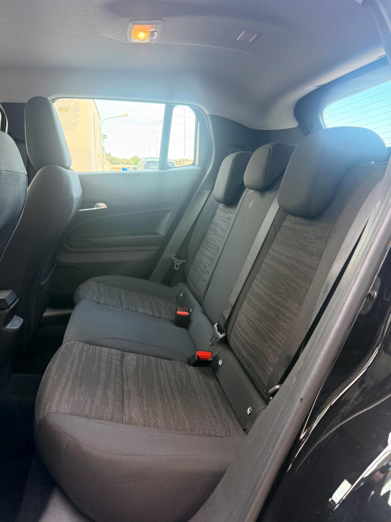 Jeep Avenger 1.2 Turbo 100 CV MHEV BENZINA/ELETTRICA AUTOMATICA CON SOLI 9000N KM, APPLE CARPLAY,VIRTUAL COCKPIT